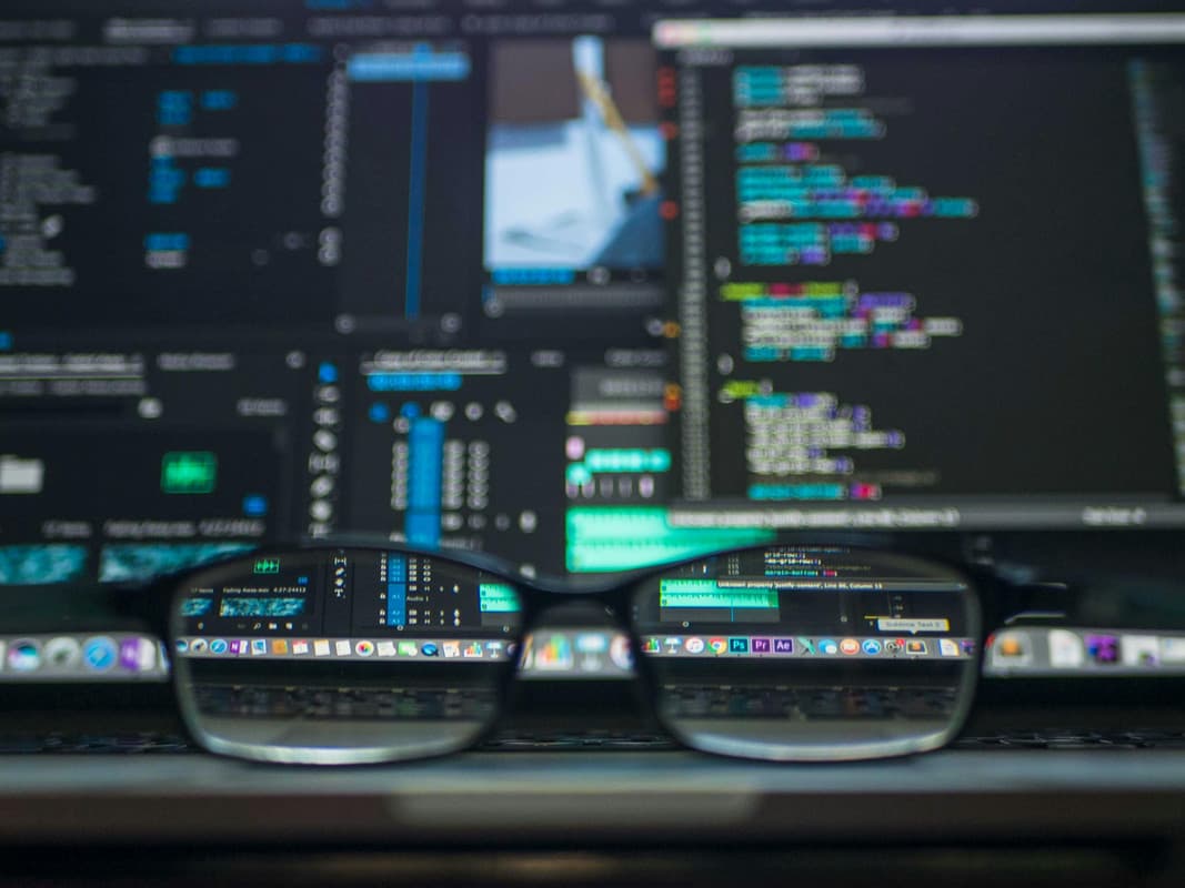 Custom web development solutions and technologies used by Quixilon Technologies
